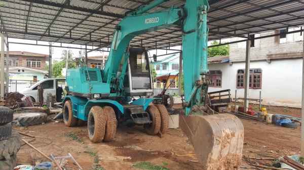 ขาย แบคโฮล้อยาง 4WD KOBELCO SK100W YE03 สภาพสวยพร้อมใช้งาน เครื่องดี ปั้มแรง ไฟฟ้าครบ เอกสารใบอินวอยซ์