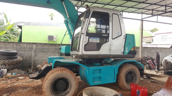 ขาย แบคโฮล้อยาง 4WD KOBELCO SK100W YE03 สภาพสวยพร้อมใช้งาน เครื่องดี ปั้มแรง ไฟฟ้าครบ เอกสารใบอินวอยซ์