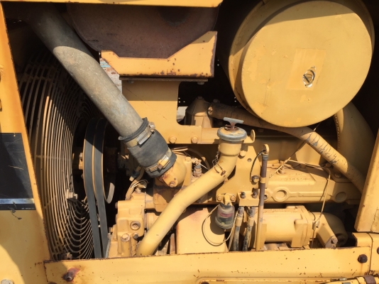 ขายรถแทรกเตอร์ CAT D5H XL SERIESL ll รถสวย สะภาพเก่านอก เกียร์ท๊อก 123 ผานดัน ปรับได้ 5 ทิศทาง ระบบการใช้งานสมบูรณ์ 100\%  เอกสารเล่มทะเบียน สีเดิมๆจากนอก ปี.55 ราคา.1150000 สนใจโทร.ไอดีลาย.0813531946 รถอยู่.ลำลูกกา