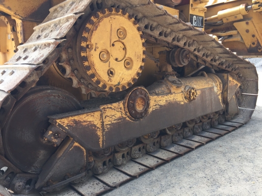 ขายรถแทรกเตอร์ CAT D5H XL SERIESL ll รถสวย สะภาพเก่านอก เกียร์ท๊อก 123 ผานดัน ปรับได้ 5 ทิศทาง ระบบการใช้งานสมบูรณ์ 100\%  เอกสารเล่มทะเบียน สีเดิมๆจากนอก ปี.55 ราคา.1150000 สนใจโทร.ไอดีลาย.0813531946 รถอยู่.ลำลูกกา