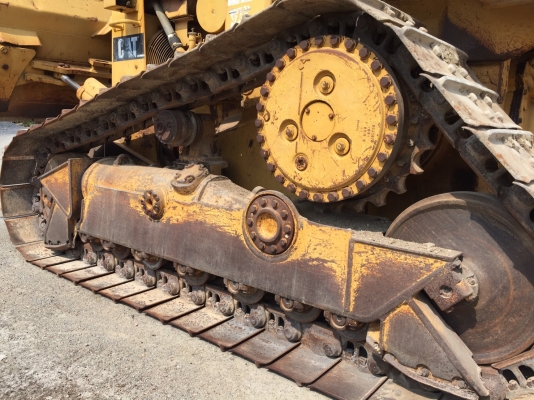 ขายรถแทรกเตอร์ CAT D5H XL SERIESL ll รถสวย สะภาพเก่านอก เกียร์ท๊อก 123 ผานดัน ปรับได้ 5 ทิศทาง ระบบการใช้งานสมบูรณ์ 100\%  เอกสารเล่มทะเบียน สีเดิมๆจากนอก ปี.55 ราคา.1150000 สนใจโทร.ไอดีลาย.0813531946 รถอยู่.ลำลูกกา