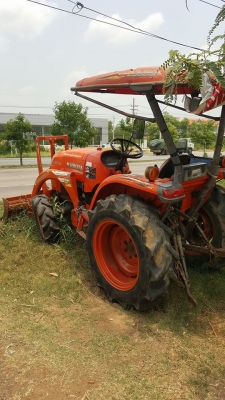 ขายรถไถคูโบต้า L3608ทำงาน1,907ชม.อุปกรณ์ใบดันหน้า ผาน5 โรตารี่ เอกสารเล่มทะเบียน