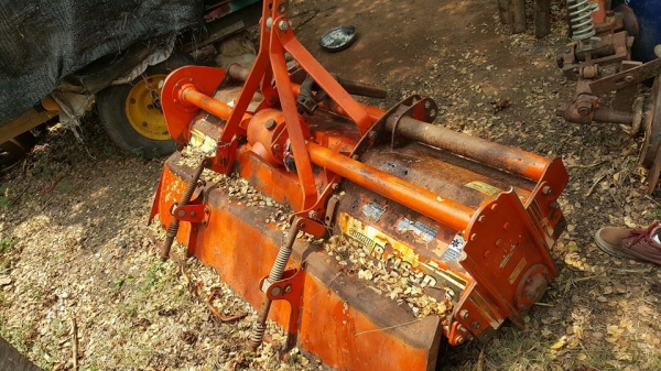 ขายรถไถคูโบต้า L3608ทำงาน1,907ชม.อุปกรณ์ใบดันหน้า ผาน5 โรตารี่ เอกสารเล่มทะเบียน