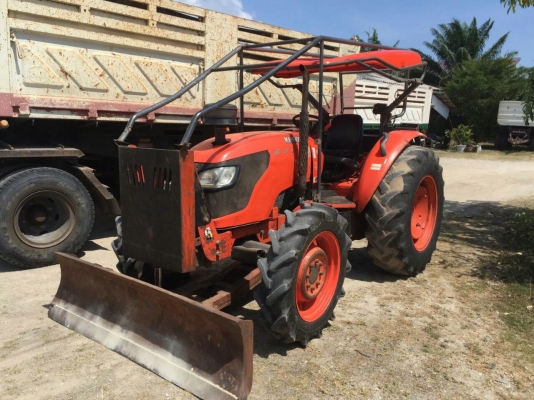 รถไถ KUBOTA 7040  ,  2 เพลา.  ,  ( รถทำงาน 8,xxx ชม. )       สนใจติดต่อ  081 - 6079515
