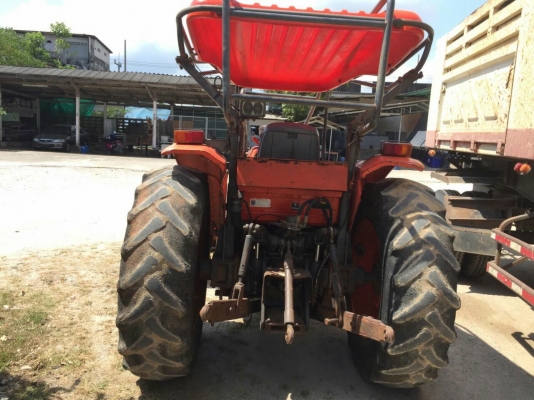 รถไถ KUBOTA 7040  ,  2 เพลา.  ,  ( รถทำงาน 8,xxx ชม. )       สนใจติดต่อ  081 - 6079515