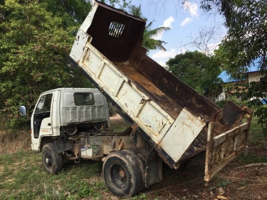 ขาย 3 คัน 465,000 บาท  265,000 บาท. KOMATSU PC150-3 เครื่อง 6BB1 -Turbo โช่หนา เอวแน่น เอกสารชื้อขาย  155,000 ISUZU NKR ดั้ม 3 คิว เครื่อง 4BC2-100 แรง (สีขาว มีเล่ม)  125,000 ISUZU NKR ดั้ม 3 คิว เครื่อง 4BE1-110 แรง (สีน้ำเงิน ไม่มีเล่ม)  รถอยู่ จ.ยโสธร ขาย 3 คัน 465,000 บาท  265,000 บาท. KOMATSU PC150-3 เครื่อง 6BB1 -Turbo โช่หนา เอวแน่น เอกสารชื้อขาย  155,000 ISUZU NKR ดั้ม 3 คิว เครื่อง 4BC2-100 แรง (สีขาว มีเล่ม)  125,000 ISUZU NKR ดั้ม 3 คิว เครื่อง 4BE1-110 แรง (สีน้ำเงิน ไม่มีเล่ม)  รถอยู่ จ.ยโสธร