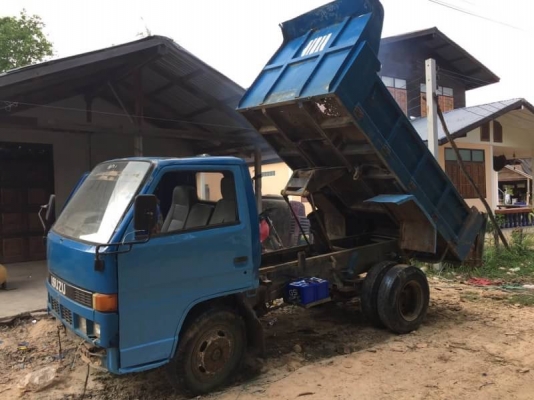 ขาย 3 คัน 465,000 บาท  265,000 บาท. KOMATSU PC150-3 เครื่อง 6BB1 -Turbo โช่หนา เอวแน่น เอกสารชื้อขาย  155,000 ISUZU NKR ดั้ม 3 คิว เครื่อง 4BC2-100 แรง (สีขาว มีเล่ม)  125,000 ISUZU NKR ดั้ม 3 คิว เครื่อง 4BE1-110 แรง (สีน้ำเงิน ไม่มีเล่ม)  รถอยู่ จ.ยโสธร ขาย 3 คัน 465,000 บาท  265,000 บาท. KOMATSU PC150-3 เครื่อง 6BB1 -Turbo โช่หนา เอวแน่น เอกสารชื้อขาย  155,000 ISUZU NKR ดั้ม 3 คิว เครื่อง 4BC2-100 แรง (สีขาว มีเล่ม)  125,000 ISUZU NKR ดั้ม 3 คิว เครื่อง 4BE1-110 แรง (สีน้ำเงิน ไม่มีเล่ม)  รถอยู่ จ.ยโสธร