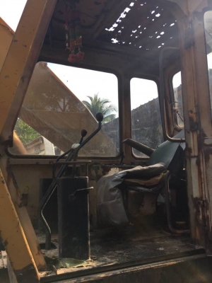 ขาย 3 คัน 465,000 บาท  265,000 บาท. KOMATSU PC150-3 เครื่อง 6BB1 -Turbo โช่หนา เอวแน่น เอกสารชื้อขาย  155,000 ISUZU NKR ดั้ม 3 คิว เครื่อง 4BC2-100 แรง (สีขาว มีเล่ม)  125,000 ISUZU NKR ดั้ม 3 คิว เครื่อง 4BE1-110 แรง (สีน้ำเงิน ไม่มีเล่ม)  รถอยู่ จ.ยโสธร ขาย 3 คัน 465,000 บาท  265,000 บาท. KOMATSU PC150-3 เครื่อง 6BB1 -Turbo โช่หนา เอวแน่น เอกสารชื้อขาย  155,000 ISUZU NKR ดั้ม 3 คิว เครื่อง 4BC2-100 แรง (สีขาว มีเล่ม)  125,000 ISUZU NKR ดั้ม 3 คิว เครื่อง 4BE1-110 แรง (สีน้ำเงิน ไม่มีเล่ม)  รถอยู่ จ.ยโสธร