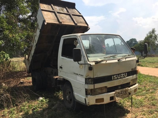 ขาย 3 คัน 465,000 บาท  265,000 บาท. KOMATSU PC150-3 เครื่อง 6BB1 -Turbo โช่หนา เอวแน่น เอกสารชื้อขาย  155,000 ISUZU NKR ดั้ม 3 คิว เครื่อง 4BC2-100 แรง (สีขาว มีเล่ม)  125,000 ISUZU NKR ดั้ม 3 คิว เครื่อง 4BE1-110 แรง (สีน้ำเงิน ไม่มีเล่ม)  รถอยู่ จ.ยโสธร ขาย 3 คัน 465,000 บาท  265,000 บาท. KOMATSU PC150-3 เครื่อง 6BB1 -Turbo โช่หนา เอวแน่น เอกสารชื้อขาย  155,000 ISUZU NKR ดั้ม 3 คิว เครื่อง 4BC2-100 แรง (สีขาว มีเล่ม)  125,000 ISUZU NKR ดั้ม 3 คิว เครื่อง 4BE1-110 แรง (สีน้ำเงิน ไม่มีเล่ม)  รถอยู่ จ.ยโสธร