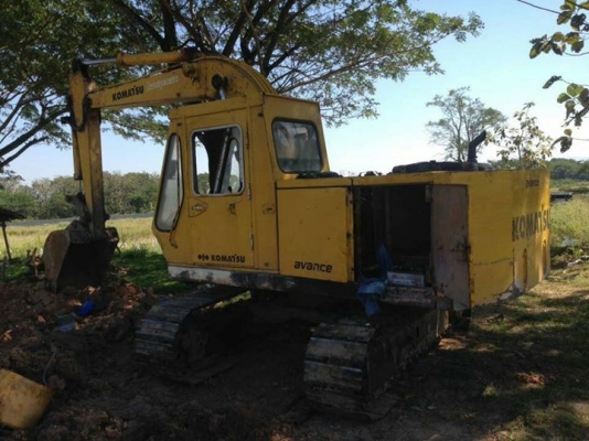 KOMATSU PC100-2