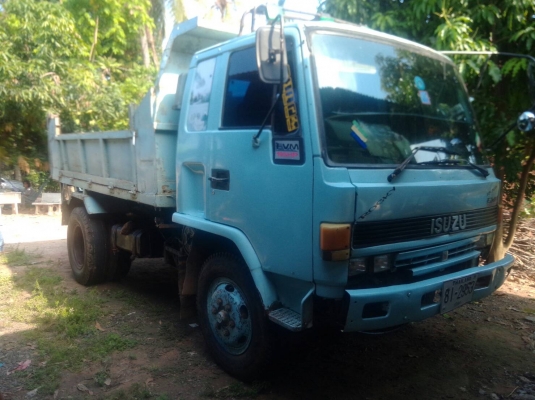 ขายรถบรรทุก6ล้อดั้มยาง900  ISUZU ROCKY 175แรง ทิฟฟื่ เพาเวอร์ รถพร้อมใช้ ทะเบืยนเต็ม. 435,000บ.