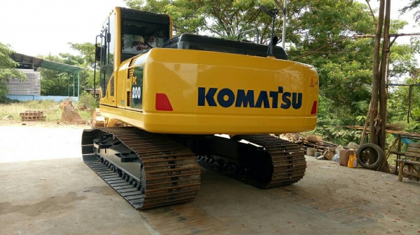 ขายคะ KomatsuPC200-8 MOไมล์ ชม.5,000 เอกสารเล่ม ค่ะ สภาพสวยๆค่ะ ราคา2,480,000 0927459124 ขายคะ KomatsuPC200-8 MOไมล์ ชม.5,000 เอกสารเล่ม ค่ะ สภาพสวยๆค่ะ ราคา2,480,000 0927459124