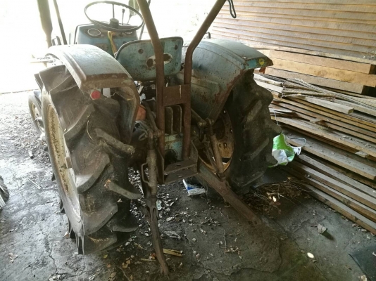 รถไถอิโนโมโต้23แรงสภาพพอใช้คับ