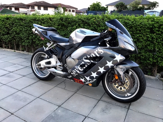ขาย Cbr1,000 ปี 05 สเปค อเมริกาแท้ๆครับ 147,000