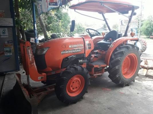 รถไถ 36 แรงปี  53 อุปกร 2 อย่าง   ซ. ม  2000   นิด ฯฯ  ราคาเบาฯฯ  255000  บาท  วันทูคอล 098 668-3479 dtac 094 283-9369 สิทธิ์ คับ