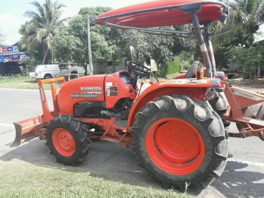 รถไถ 36 แรงปี  53 อุปกร 2 อย่าง   ซ. ม  2000   นิด ฯฯ  ราคาเบาฯฯ  255000  บาท  วันทูคอล 098 668-3479 dtac 094 283-9369 สิทธิ์ คับ