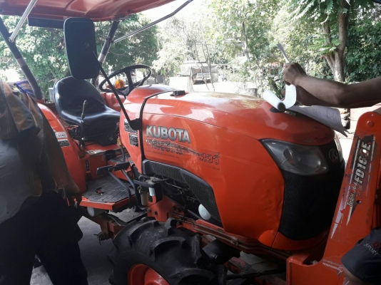 รถไถ 36 แรงปี  53 อุปกร 2 อย่าง   ซ. ม  2000   นิด ฯฯ  ราคาเบาฯฯ  255000  บาท  วันทูคอล 098 668-3479 dtac 094 283-9369 สิทธิ์ คับ