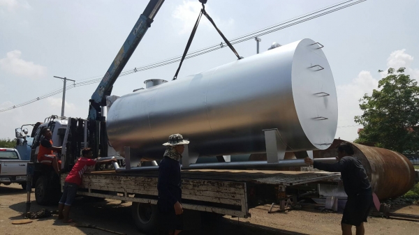 ขายถังน้ำมันขนาด 9000 ลิตรมือสองสภาพสวยๆ