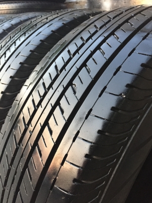 ยาง Bridgstone 215-70-16 ปี 15 ครบชุด 4 เส้น 5900  สวยๆไม่บวมไม่กินข้างดอกยางเหลือเยอะเอาไปวิ่งกันใด้อีกยาวค่ะ
