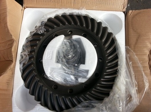 ขายจานบายศรีเดือยหมู ทุกรุ่น   ISUZU  MISU  NISSAN  HENO ราคา  10000 บาท โทร 0920976322