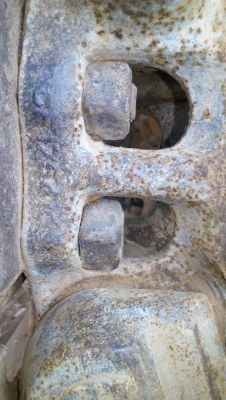 ขายโซ่พร้อมแผ่น รถแทรกเตอร์ D-5 และ D-50 ตีนไก่แผ่นยาว 50 ซม.สภาพสวยมาก ตามรูปครับ