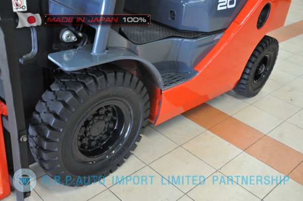 ขายรถโฟล์คลิฟท์มือสอง TOYOTA รุ่น 8FD20-12626 นำเข้าจากประเทศญี่ปุ่น 100\% ไม่เคยใช้งานในไทย