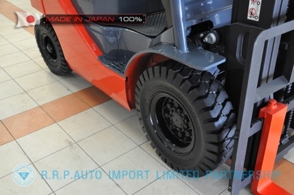 ขายรถโฟล์คลิฟท์มือสอง TOYOTA รุ่น 8FD20-12626 นำเข้าจากประเทศญี่ปุ่น 100\% ไม่เคยใช้งานในไทย