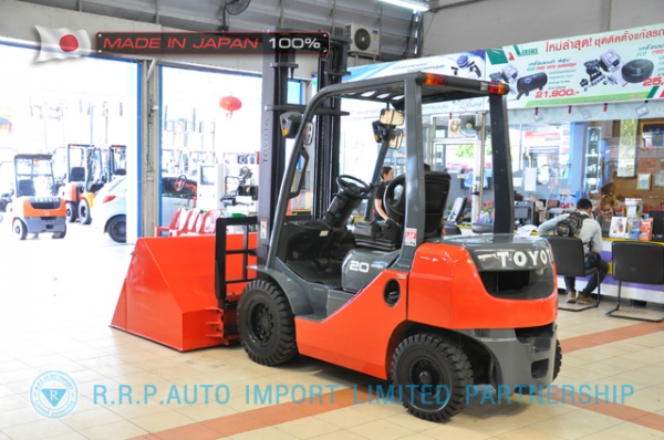 ขายรถโฟล์คลิฟท์มือสอง TOYOTA รุ่น 8FD20-12626 นำเข้าจากประเทศญี่ปุ่น 100\% ไม่เคยใช้งานในไทย