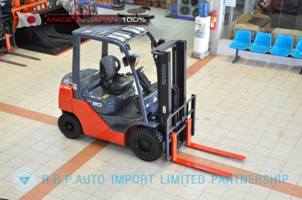 ขายรถโฟล์คลิฟท์มือสอง TOYOTA รุ่น 8FD20-12626 นำเข้าจากประเทศญี่ปุ่น 100\% ไม่เคยใช้งานในไทย