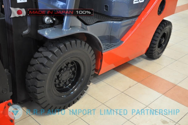 ขายรถโฟล์คลิฟท์มือสอง TOYOTA รุ่น 8FD20-12626 นำเข้าจากประเทศญี่ปุ่น 100\% ไม่เคยใช้งานในไทย