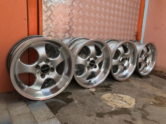 ขายล้อ w work nezart แท้ๆ ญี่ปุ่นปุ่น. 15x7 et 35  4/100