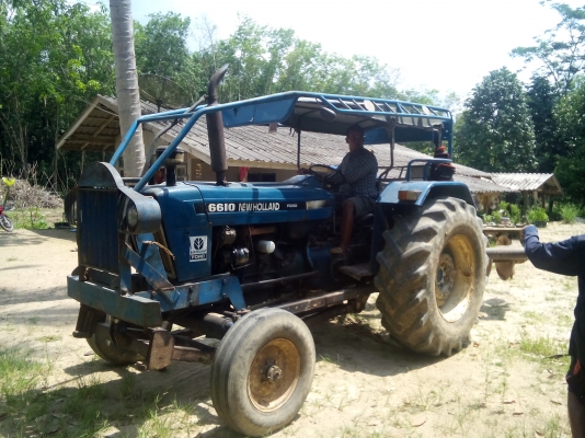 ขายรถไถ่ฟอร์ด  6610  พร้อมใช้งานเล่มพร้อม..