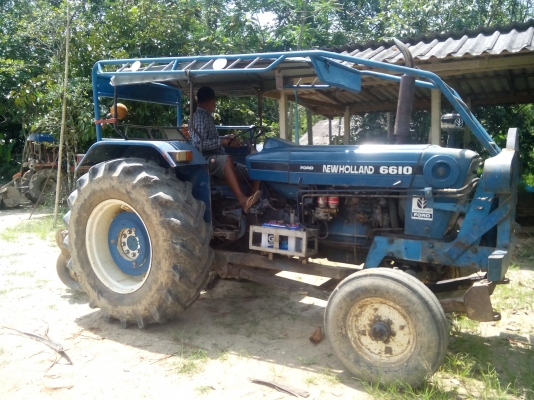 ขายรถไถ่ฟอร์ด  6610  พร้อมใช้งานเล่มพร้อม..