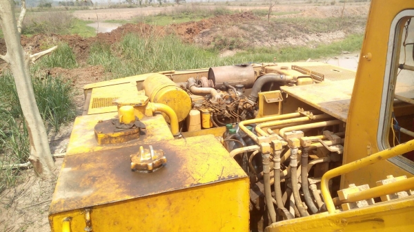 รถขุด KOMATSU PC120-2 บูม อาร์ม พิเศษ รถของท่าน ป้อเลี้ยง เสรี ท่านฝากขาย เพื่อเปลี่ยนมาใช้รุ่น PC60.