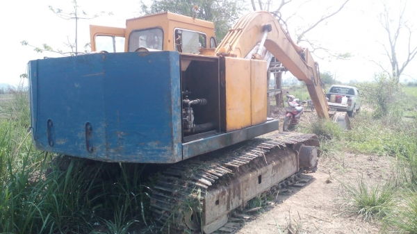 รถขุด KOMATSU PC120-2 บูม อาร์ม พิเศษ รถของท่าน ป้อเลี้ยง เสรี ท่านฝากขาย เพื่อเปลี่ยนมาใช้รุ่น PC60.