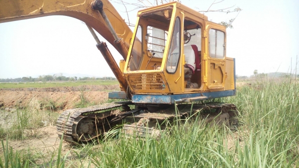รถขุด KOMATSU PC120-2 บูม อาร์ม พิเศษ รถของท่าน ป้อเลี้ยง เสรี ท่านฝากขาย เพื่อเปลี่ยนมาใช้รุ่น PC60.