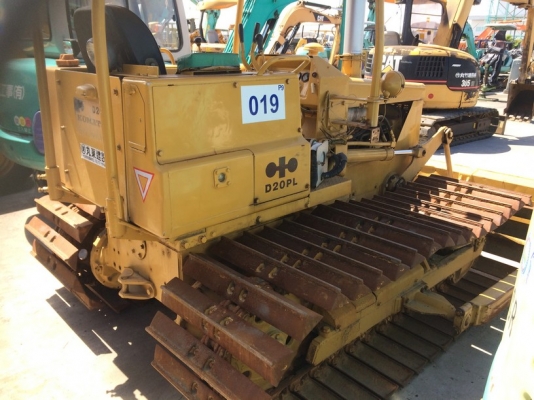 Komatsu D20PL-5 เกียร์ตัด ใบแทร็ค 70 สภาพสวยจริง นำเข้าจากญี่ปุ่น ราคาไม่แพงครับ Komatsu D20PL-5 เกียร์ตัด ใบแทร็ค 70 สภาพสวยจริง นำเข้าจากญี่ปุ่น ราคาไม่แพงครับ