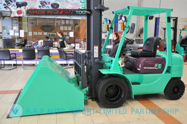ขายรถโฟล์คลิฟท์มือสอง MITSUBISHI FD20-06760 นำเข้าจากประเทศญี่ปุ่น 100\% ไม่เคยใช้งานในไทย