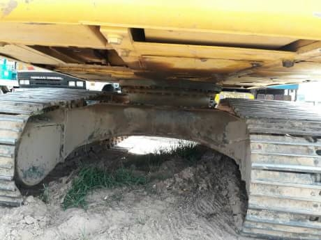 KOMATSU PC 200-8