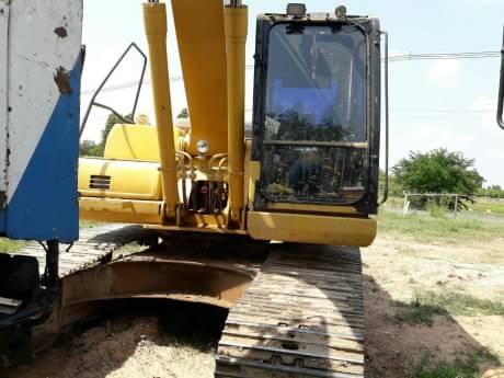 KOMATSU PC 200-8