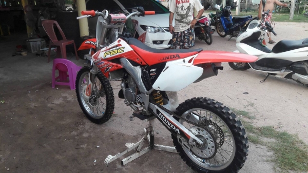 2002 cr125