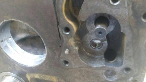 ขายเสื้อสูบรถแมคโค PC-200-5 และ PC-120-5 สภาพสวย 6-D-95-L และ 4-D-95-L   ไม่มีรอยแตกร้าว ขายไม่แพงครับ