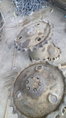 ขายชุดเฟือง รถแทรกเตอร์ CAT-D-3-C ขายไม่แพงครับ