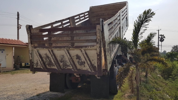 ขาย HINO MEGA FM1J 260 แรงม้า ปี 49 กระบะดั้มสามมิตร เครื่องดี เกียร์ดี ช่วงล่างดี แคชชีสวย รถเดิมพร ขาย HINO MEGA FM1J 260 แรงม้า ปี 49 กระบะดั้มสามมิตร เครื่องดี เกียร์ดี ช่วงล่างดี แคชชีสวย รถเดิมพร