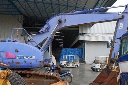 ขายรถแบคโฮ KOMATSU PC228US-2 (สภาพดีมาก)