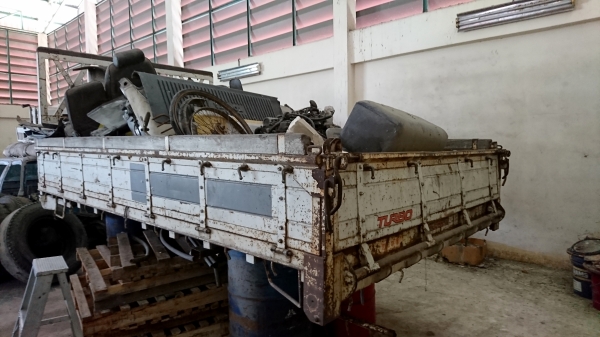 กระบะ 6ล้อ ISUZU 3เมตร80 กระบะ 6ล้อ ISUZU 3เมตร80