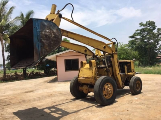Komatsu SD20-2 ราคา 98,000 บาท เครื่องดี เกียร์แรง ใช้งานปกติ เอกสารชื้อขาย  รถอยู่ จ.ยโสธร  โทร&amp;ไอดีไลน์ 0610710295