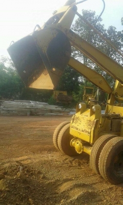 Komatsu SD20-2 ราคา 98,000 บาท เครื่องดี เกียร์แรง ใช้งานปกติ เอกสารชื้อขาย  รถอยู่ จ.อุดรธานี  โทร&amp;ไอดีไลน์ 0610710295