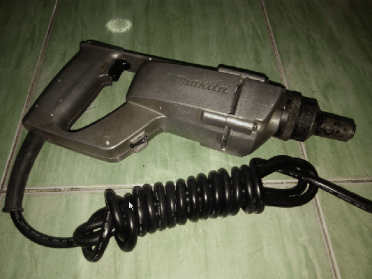 -ขายสว่านสกรู Makita Model.6700N