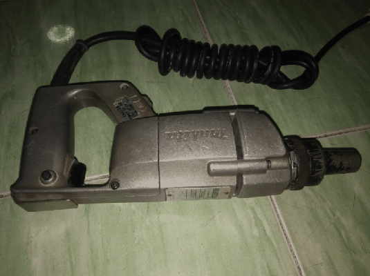 -ขายสว่านสกรู Makita Model.6700N -ขายสว่านสกรู Makita Model.6700N